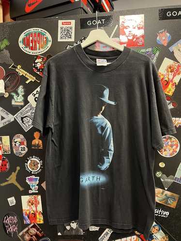 Vintage Vintage Garth Brooks Tshirt - image 1