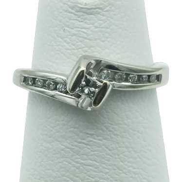 14KW 0.16ctw Diamond Engagement Ring