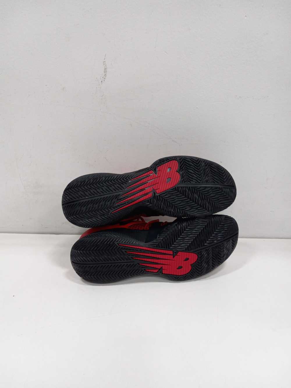 New Balance Men's Omn1s Black/Red Basketball Shoe… - image 5