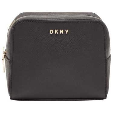 DKNY Signature Clutch Shoulder Bag Ivory Leather Beige Fabric Chain Strap