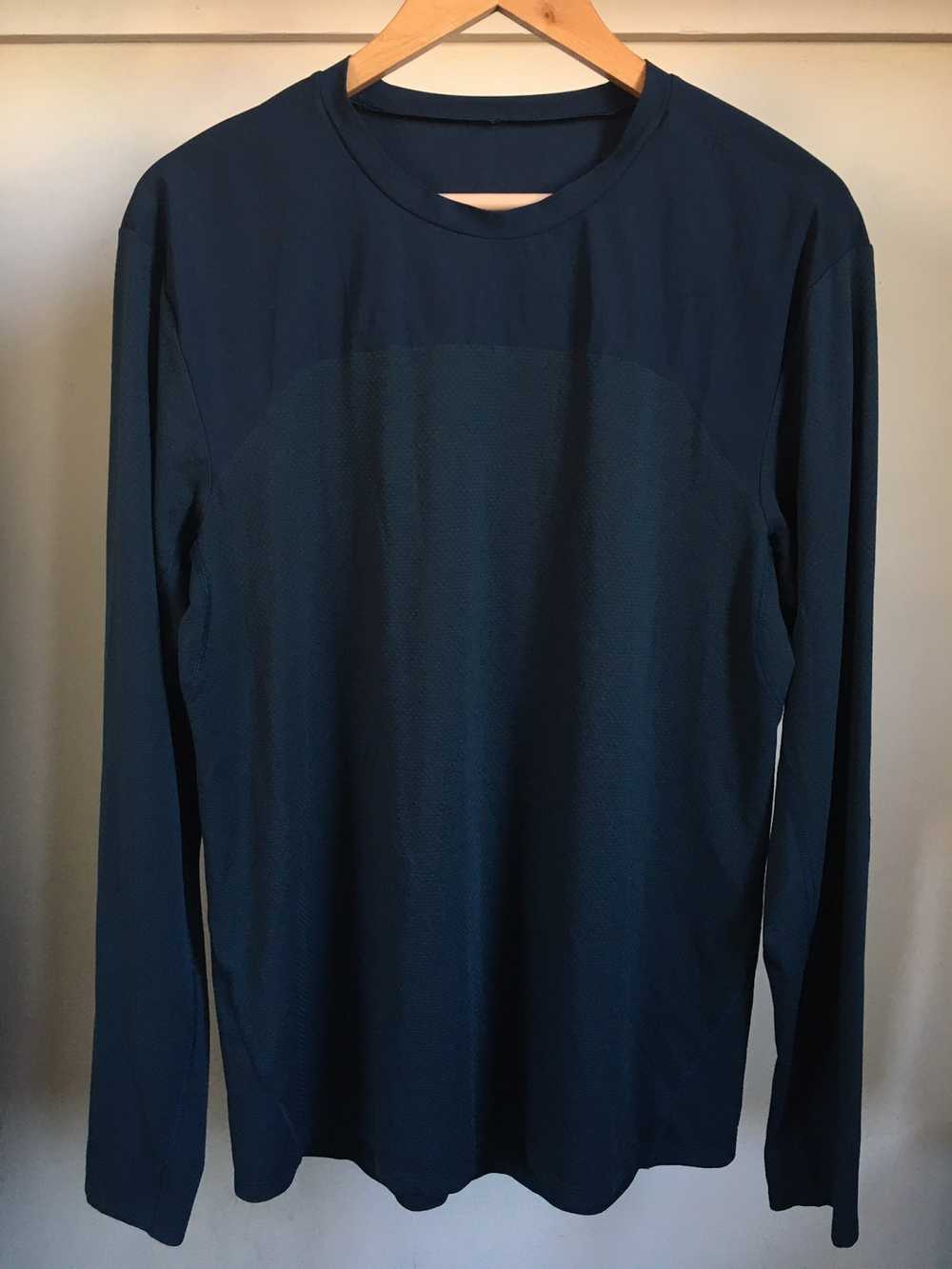 Lululemon Two-Tone Training Workout Long Sleeve - image 1