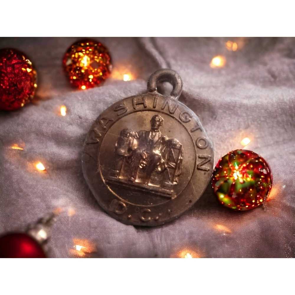 Vintage Abraham Lincoln copper pendant-Washington… - image 1