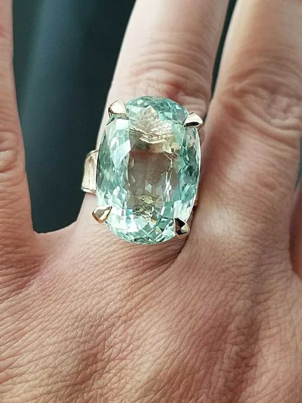 Aquamarine Ring in 18KT Yellow Gold ~  New Reduct… - image 8