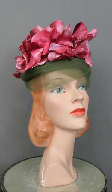 Vintage Dark Pink Velvet Flowers Hat with Green Tu