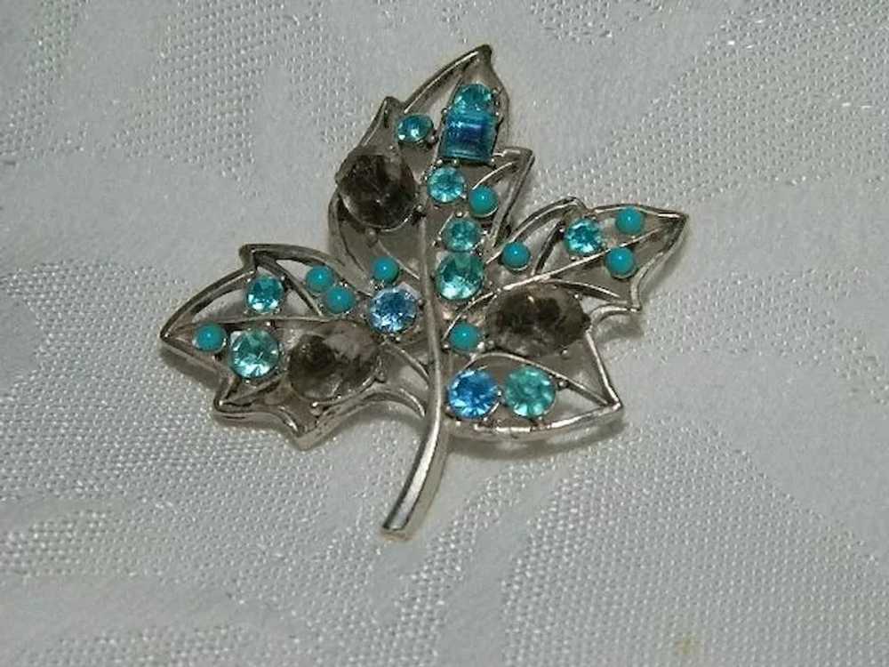 Vintage Brilliant Rhinestone Fall Leaf Brooch Blu… - image 3