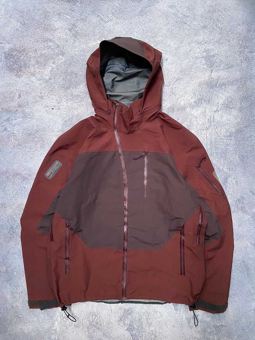 00s vintage Arc’teryx sidewinder jacket