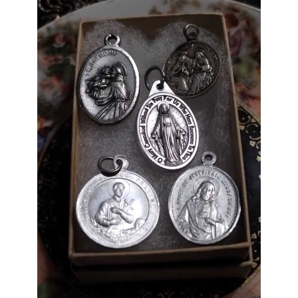 Vintage Five gorgeous religious medals/ pendants - image 1