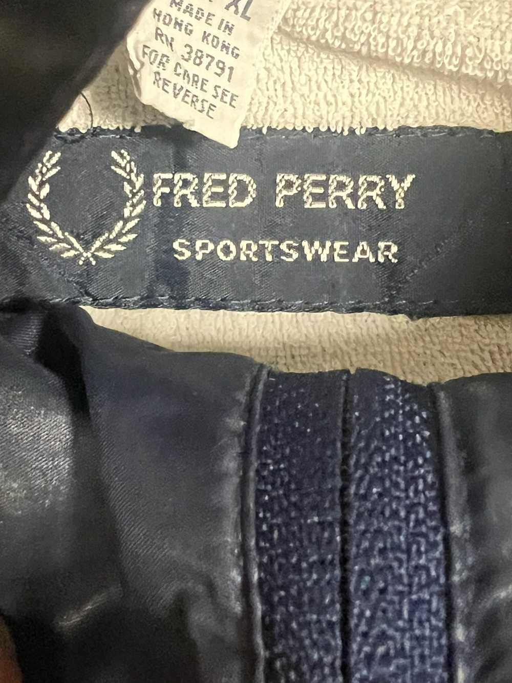 Fred Perry 90s Vintage FRED PERRY Windbreaker Jac… - image 4