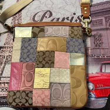 バッグ Coach Patchwork Signature shoulderbag405 Coach | Bags | Coach Signature Multi Color Patchwork