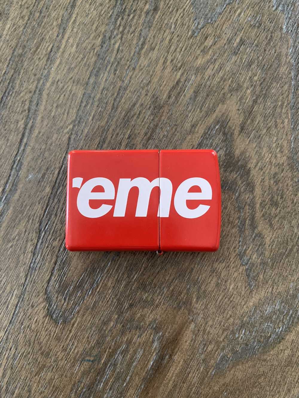 Supreme × Zippo Supreme Zippo Lighter - image 3