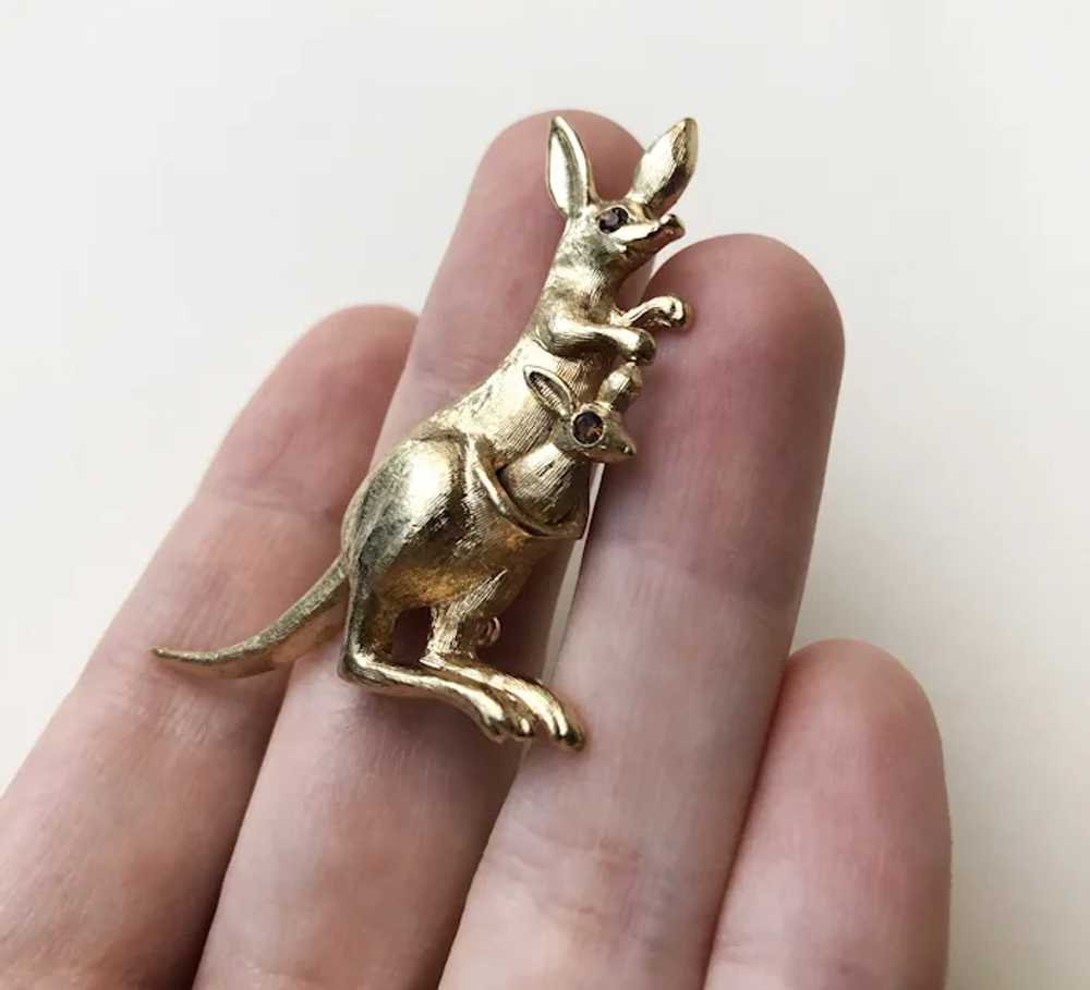 Gold kangaroo brooch pin, GF Avon 60s vintage jew… - image 5