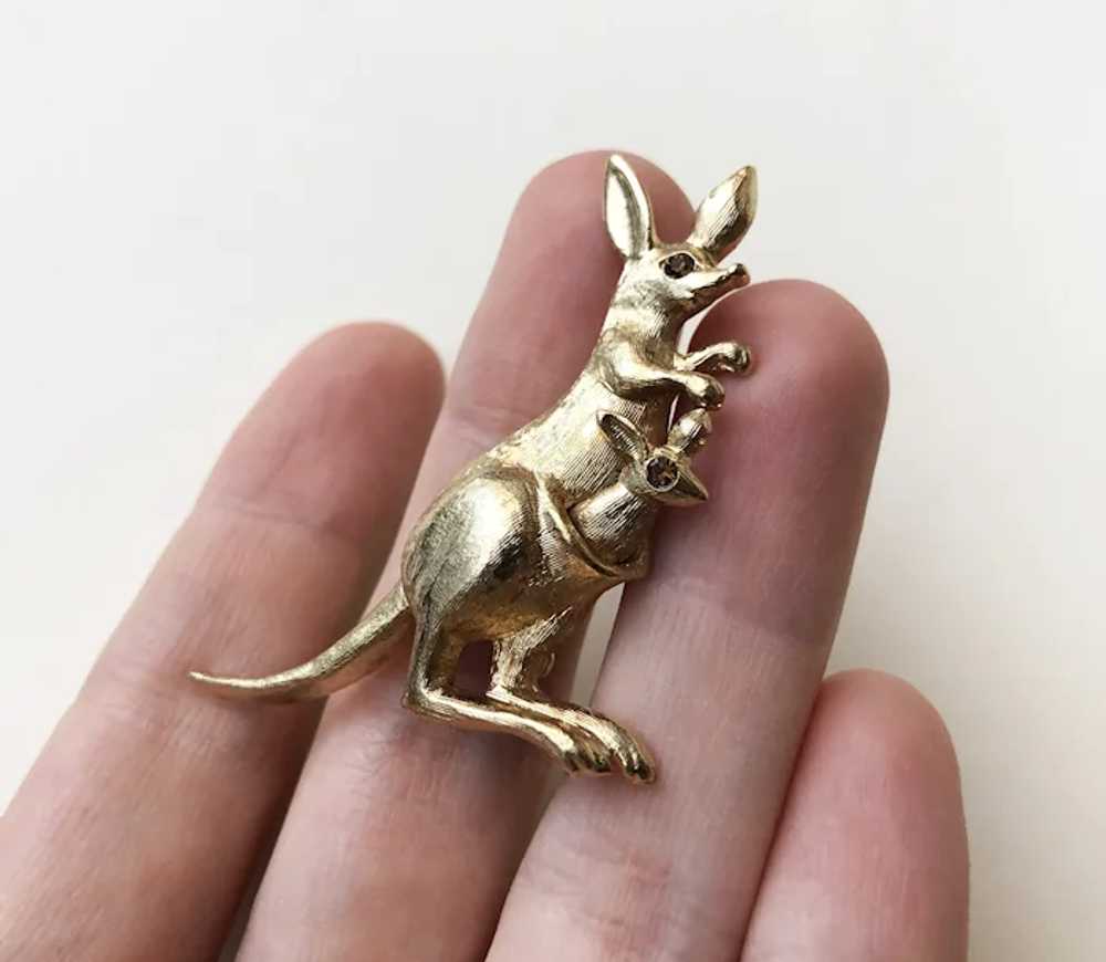 Gold kangaroo brooch pin, GF Avon 60s vintage jew… - image 7