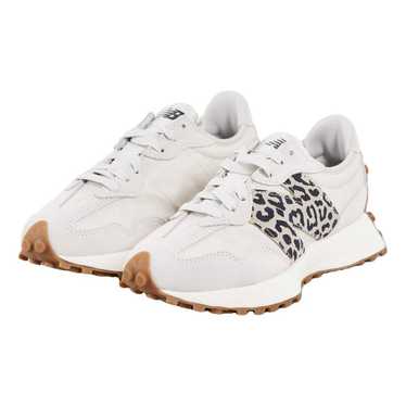 New Balance 327 trainers - image 1