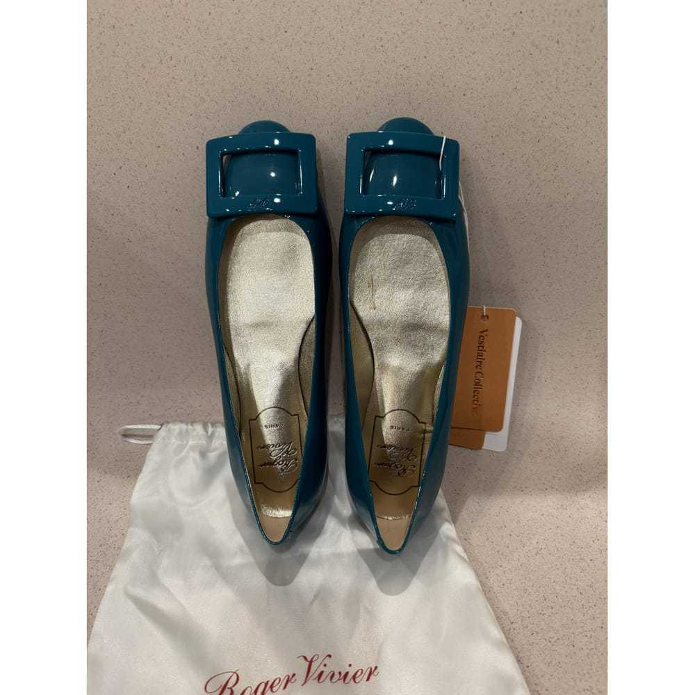 Roger Vivier Gommetine patent leather ballet flats - image 3