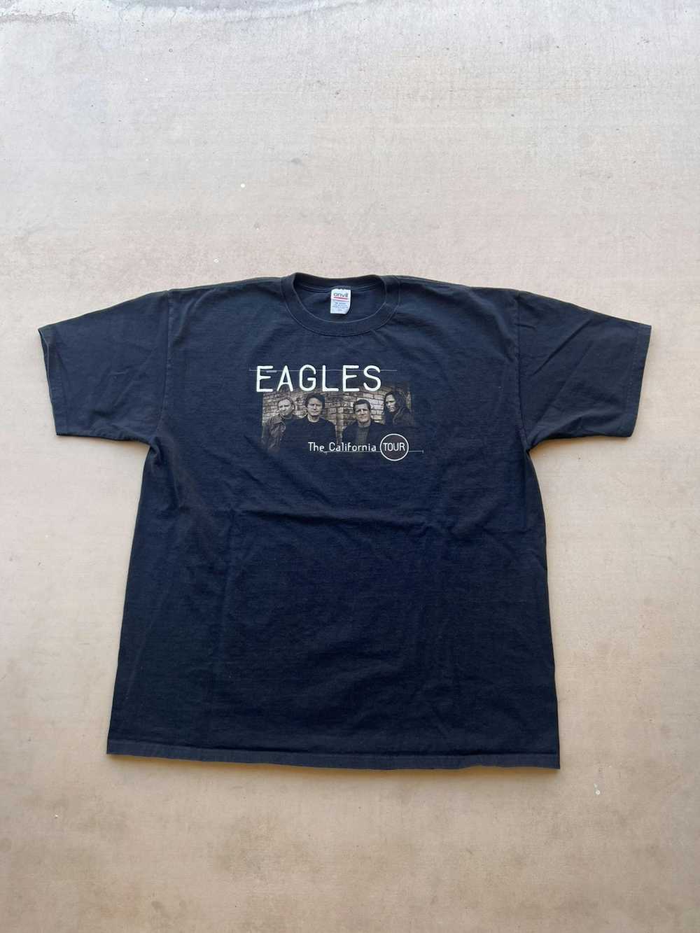 Hype × Streetwear × Vintage Vintage 2005 Eagles T… - image 1