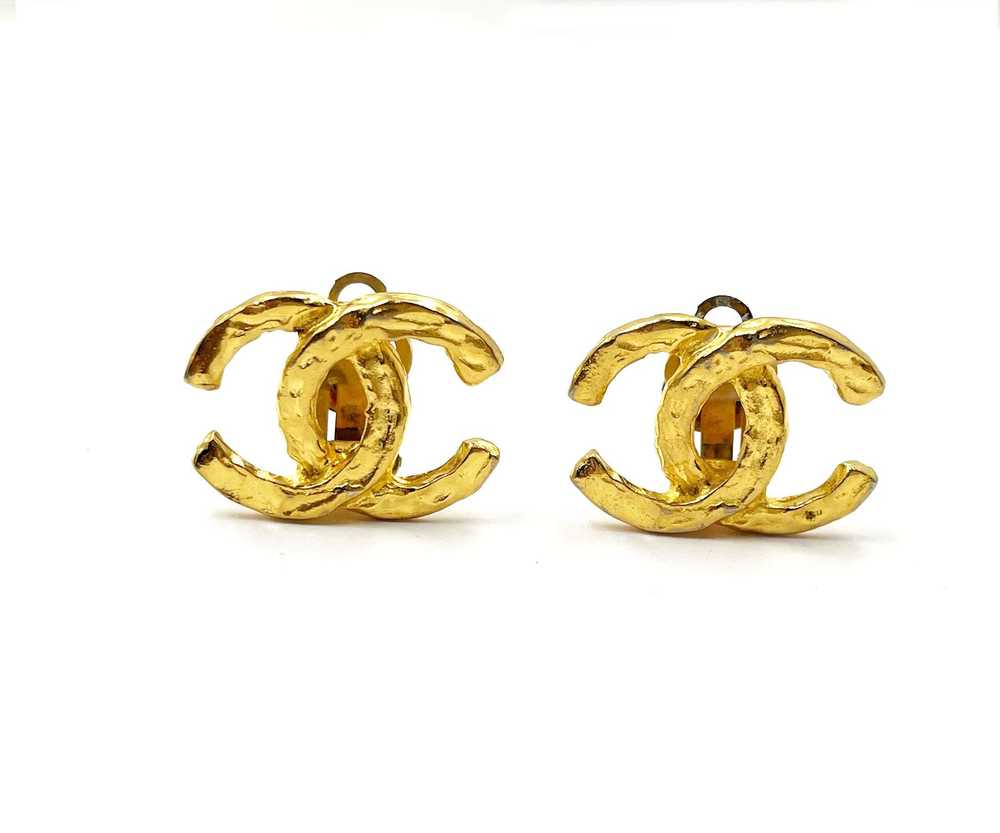 Chanel Chanel Vintage Gold Plated Hammered Textur… - image 2