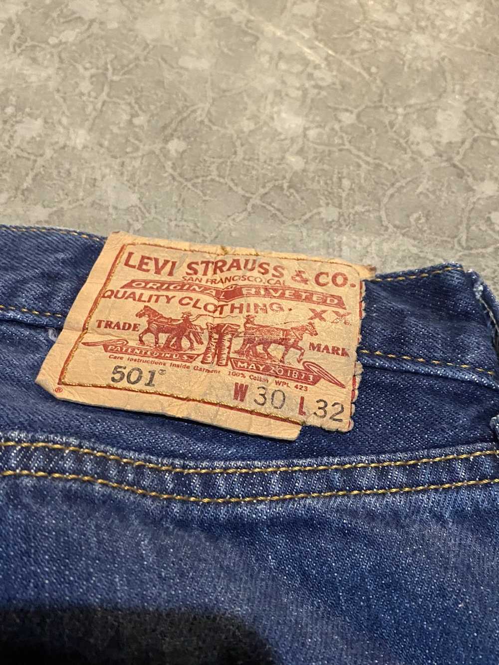 Levi's × Streetwear × Vintage Vintage Distressed … - image 8