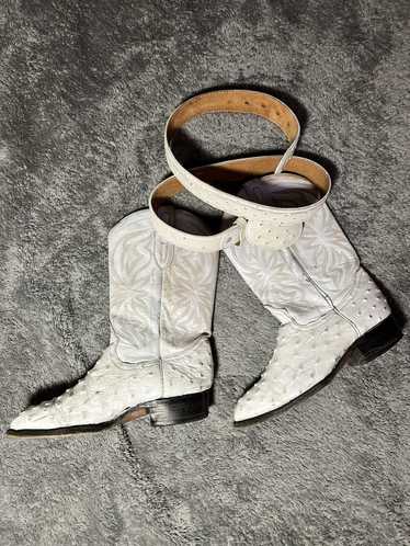 Cowboy Equipment White Cowboy boots - matching bel