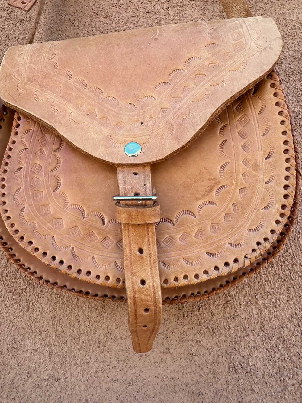 Embossed Leather Saddle Purse Gem