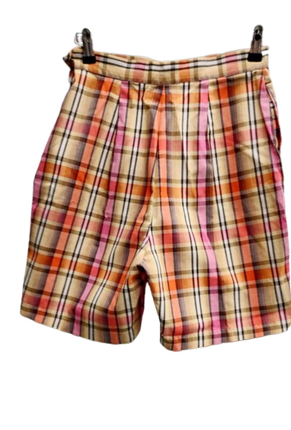 Vintage 1960s Never Worn Plaid Cotton Shorts in B… - image 4