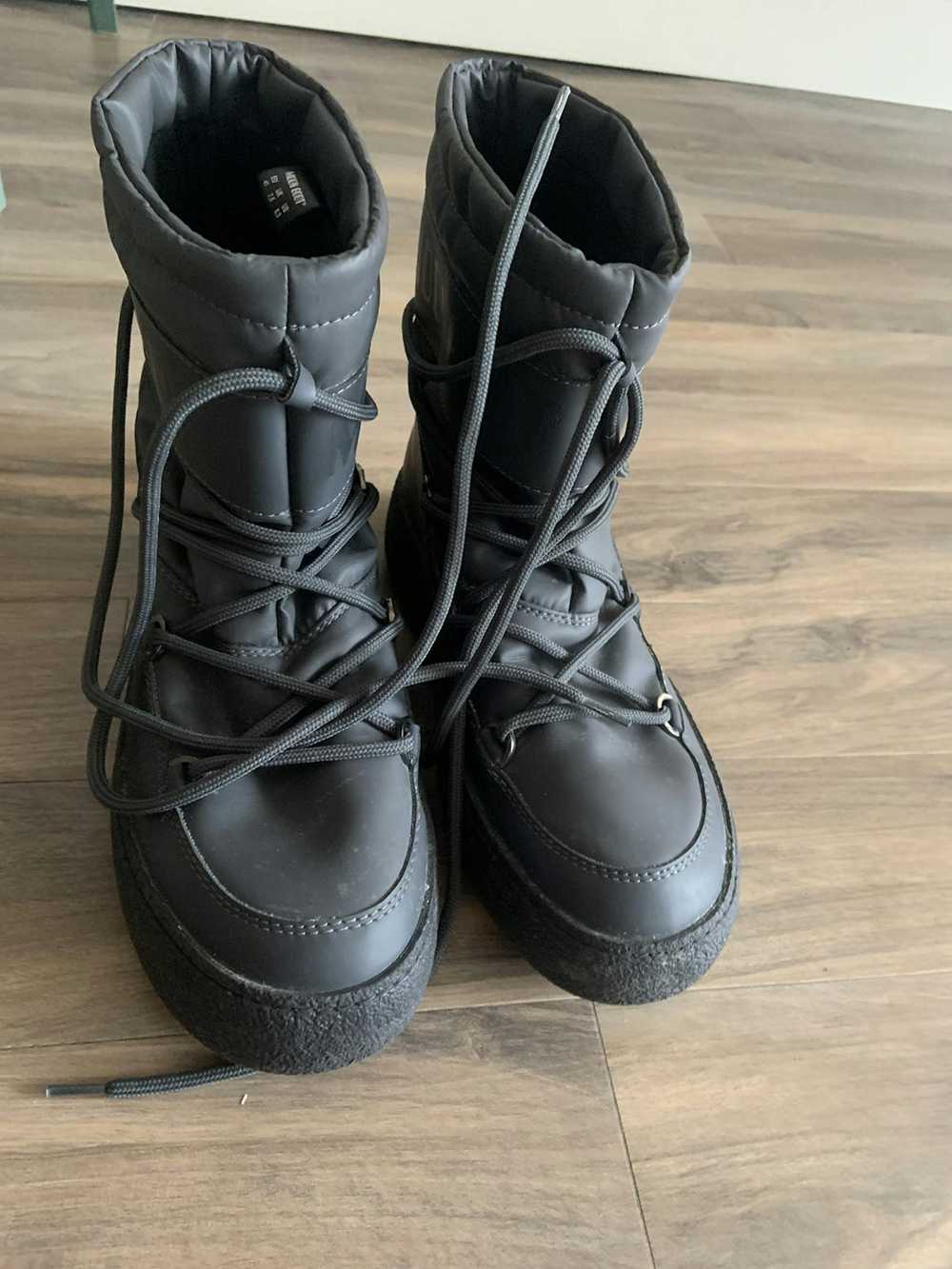 Moon Boot Moon Boots “Mtrack” men’s size 8.5 black - image 3