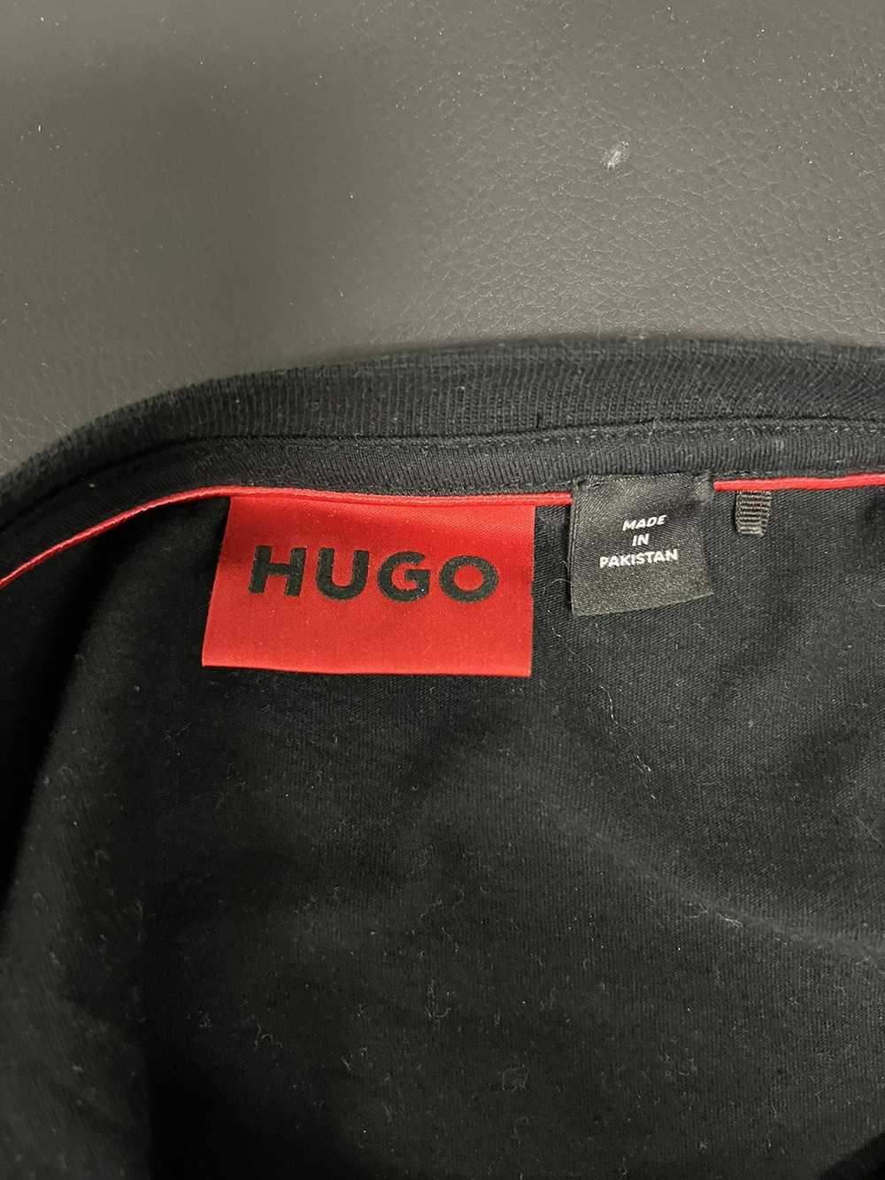 Hugo Hugo Boss black t shirt - red box logo - image 2