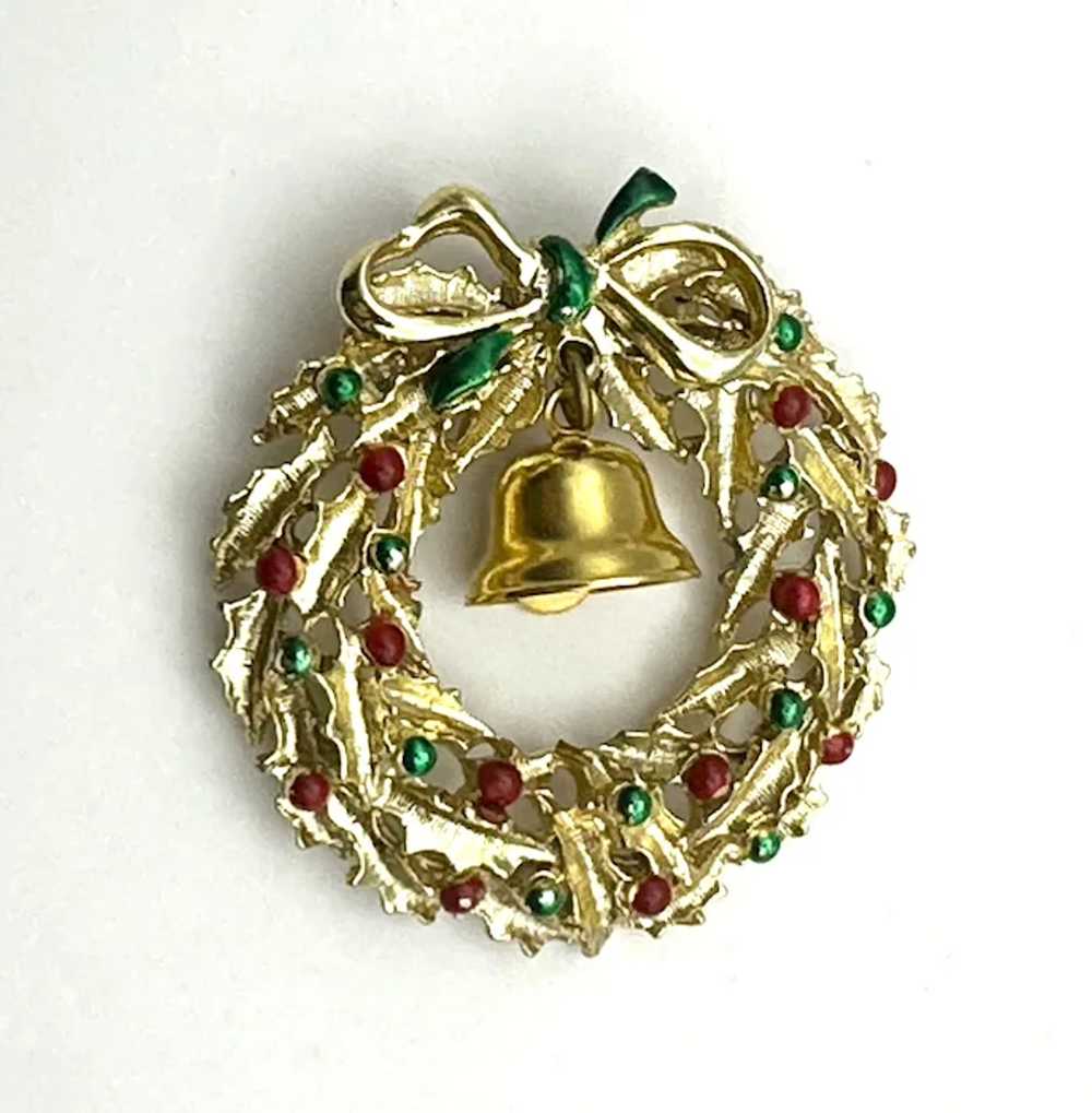Red and Green Enamel on Goldtone Christmas Wreath… - image 2