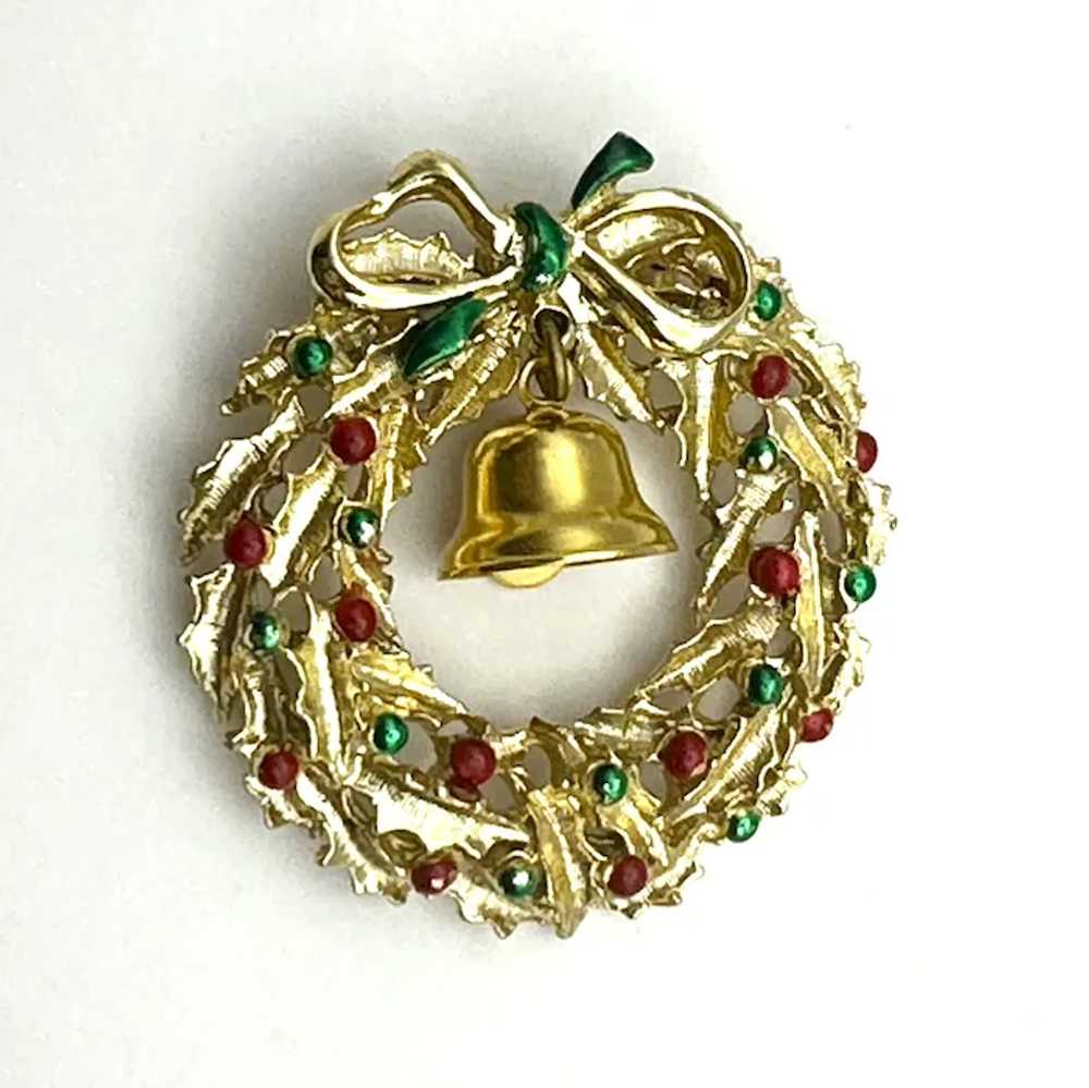 Red and Green Enamel on Goldtone Christmas Wreath… - image 4