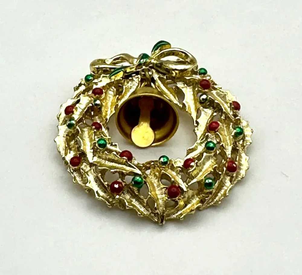 Red and Green Enamel on Goldtone Christmas Wreath… - image 6