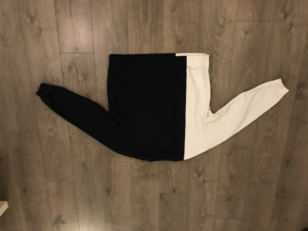 Zara Classic Black and White Colorblock Sweatshirt - image 4