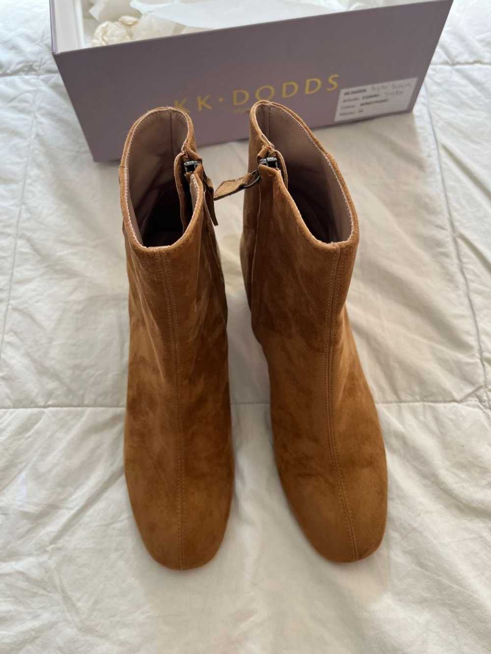 KK Dodds Shoes Suede Byrdie Boots (37) | Used,… - image 3