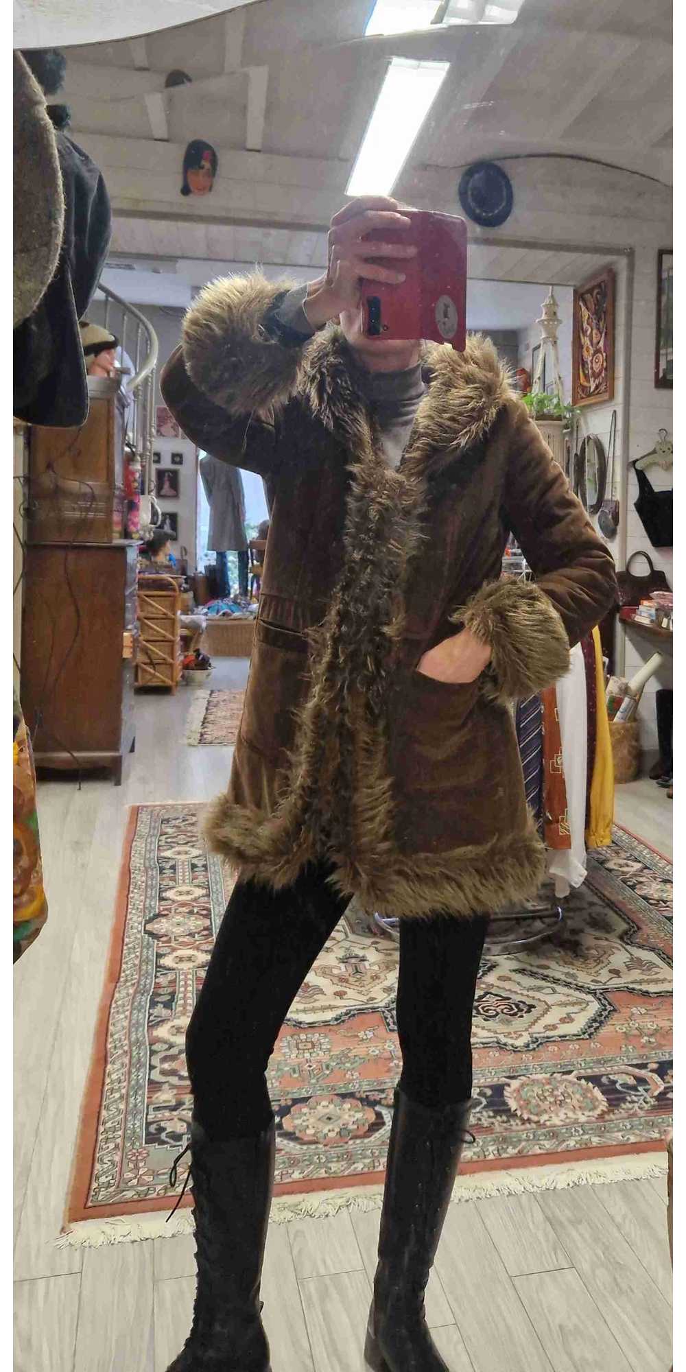 Faux fur coat - Faux fur coat, glossy brown suede… - image 4