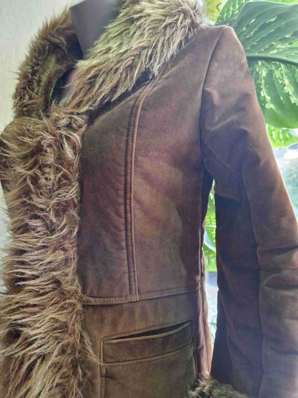Faux fur coat - Faux fur coat, glossy brown suede… - image 6