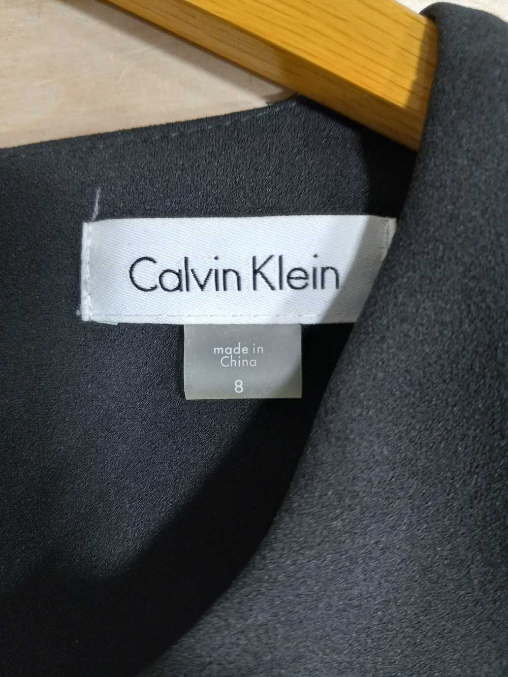 Women’s Calvin Klein Color Block Flounce Hem Dres… - image 3