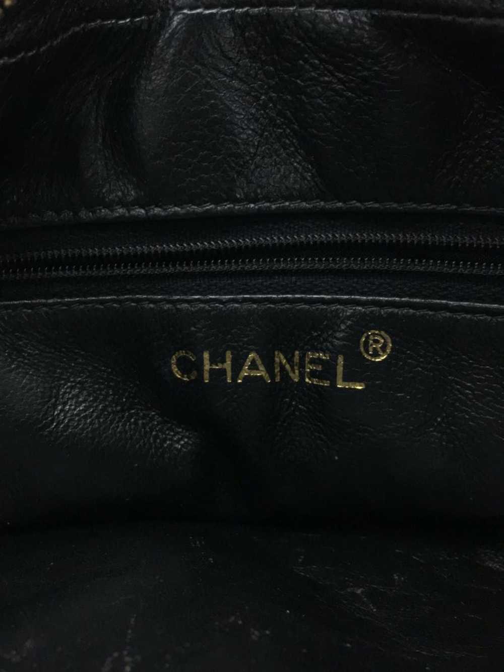 Chanel Chanel Leather Shoulder Bag - image 3
