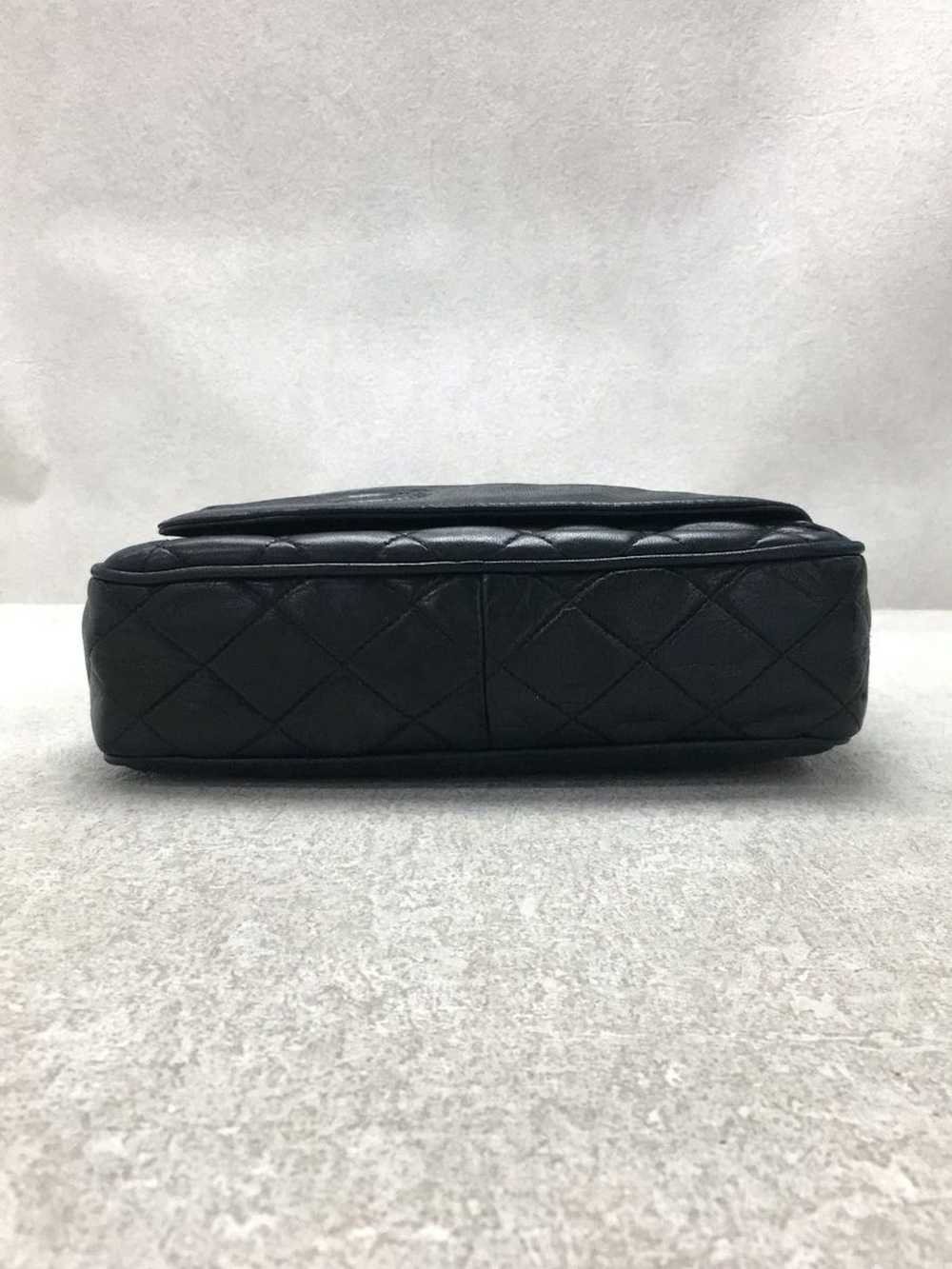 Chanel Chanel Leather Shoulder Bag - image 5