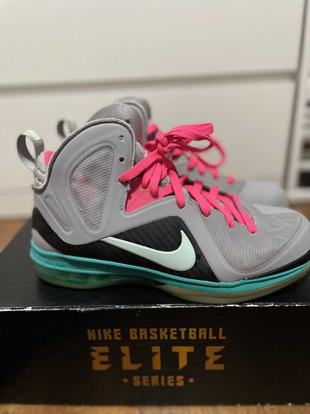 Nike Lebron 9 South Beach - image 2