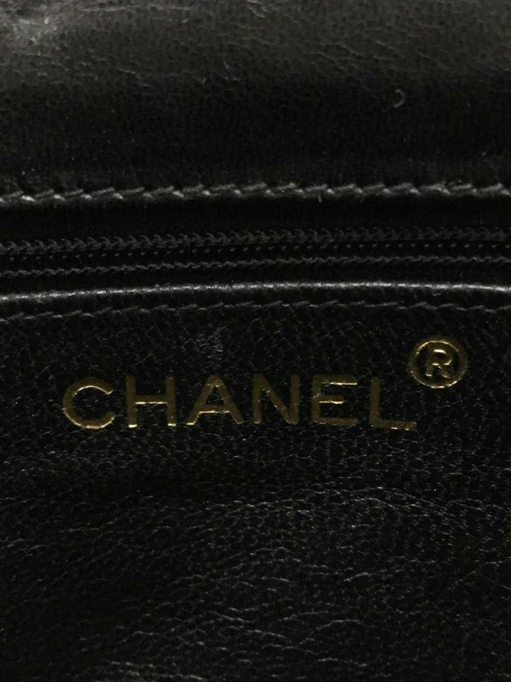 Chanel Chanel Leather Shoulder Bag - image 5