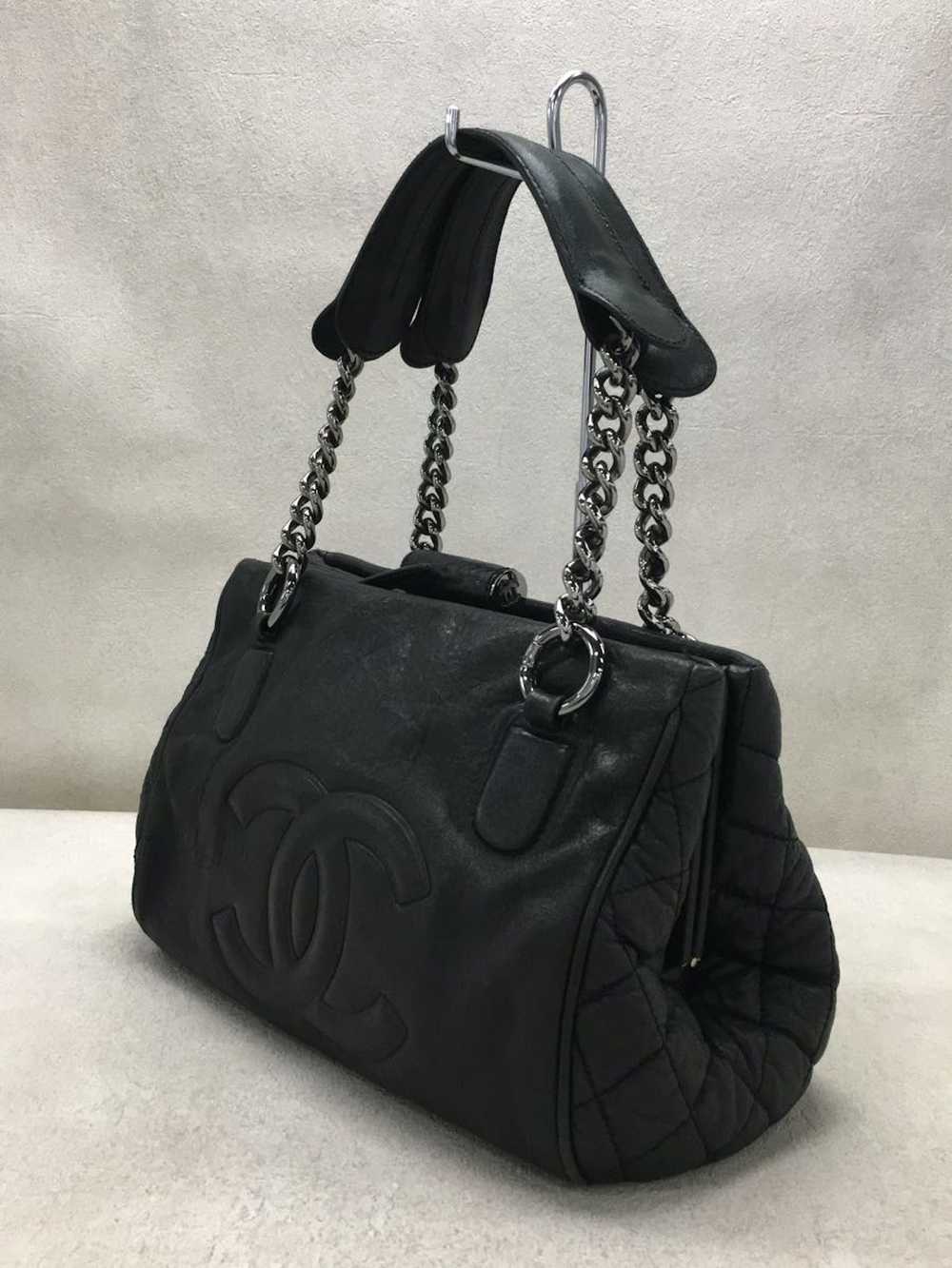Chanel Chanel Lamb Leather Chain Shoulder Bag Bla… - image 2