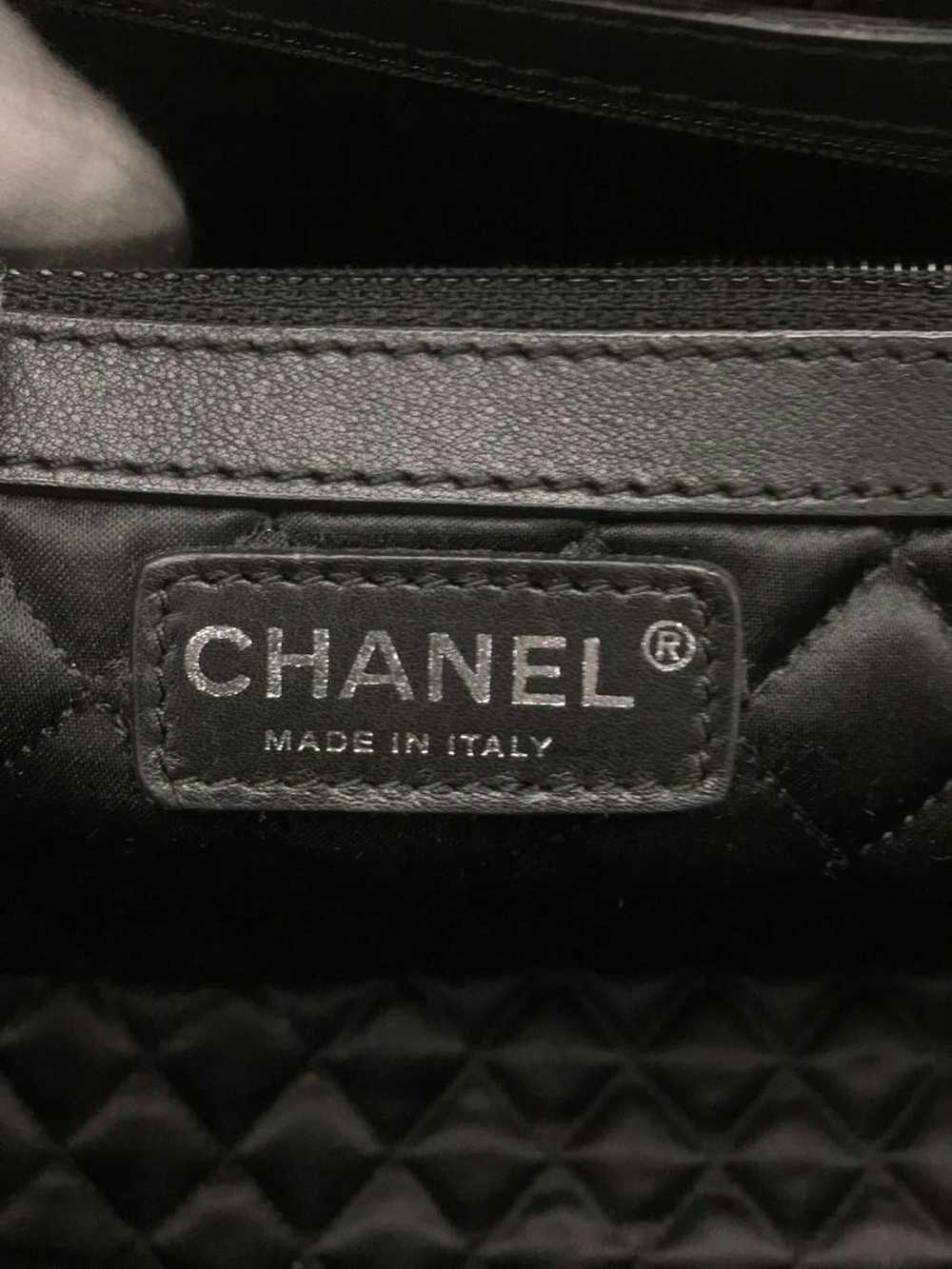 Chanel Chanel Lamb Leather Chain Shoulder Bag Bla… - image 3
