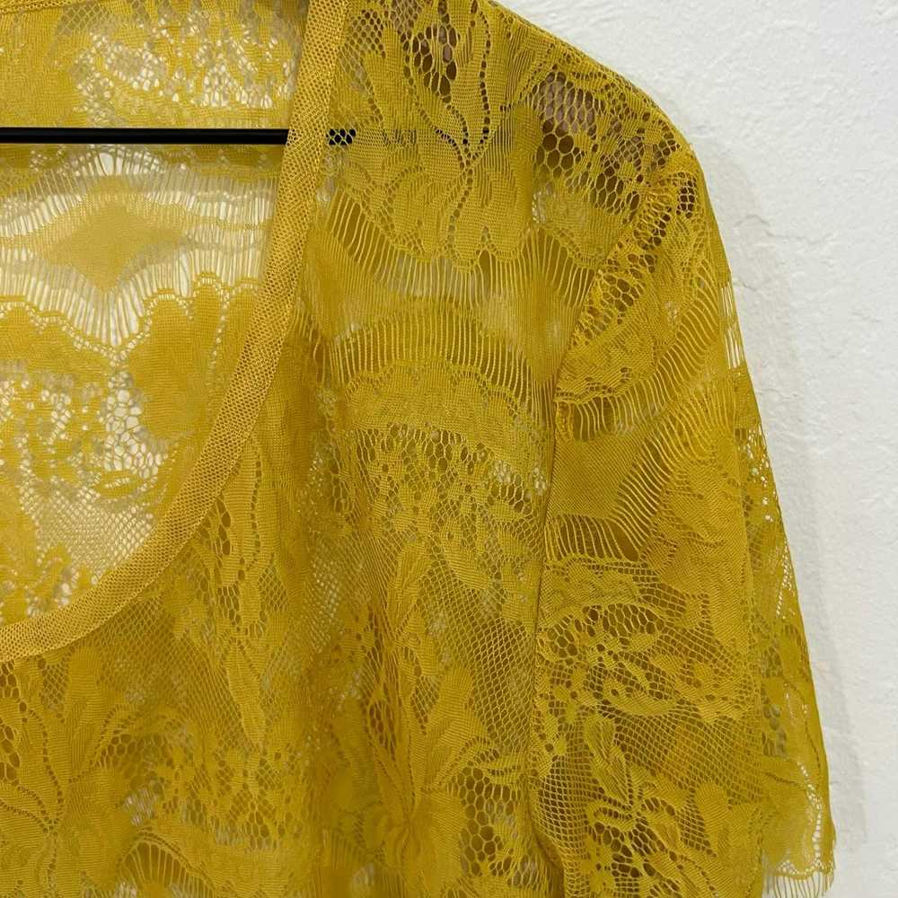 Fossil Fossil Yellow Lace Sheer Blouse Short Slee… - image 4