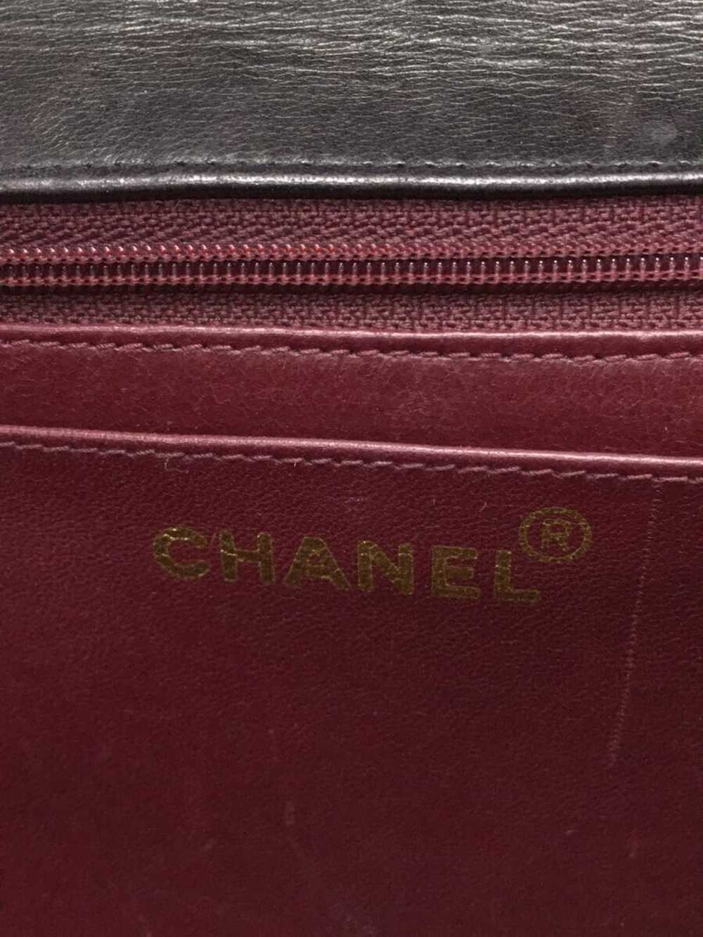 Chanel Chanel Caviar Leather Handbag Black - image 3