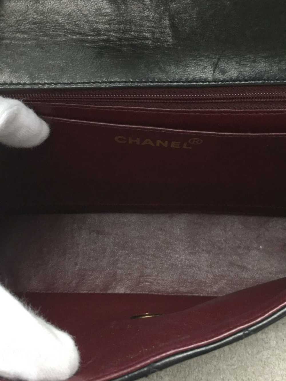 Chanel Chanel Caviar Leather Handbag Black - image 6
