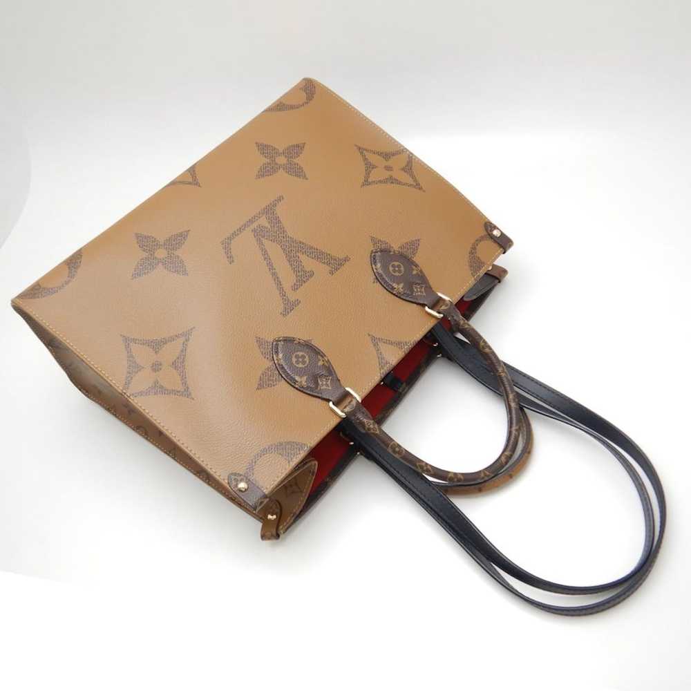 Louis Vuitton Louis Vuitton Onthego MM Tote Bag M… - image 2