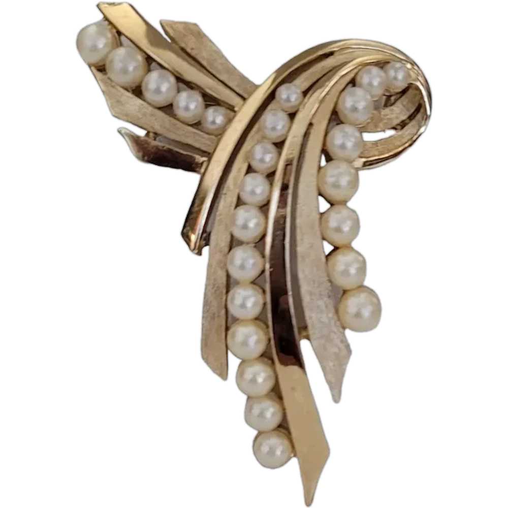 Trifari Crown Over T Gold Tone Faux Pearl Ribbon … - image 1