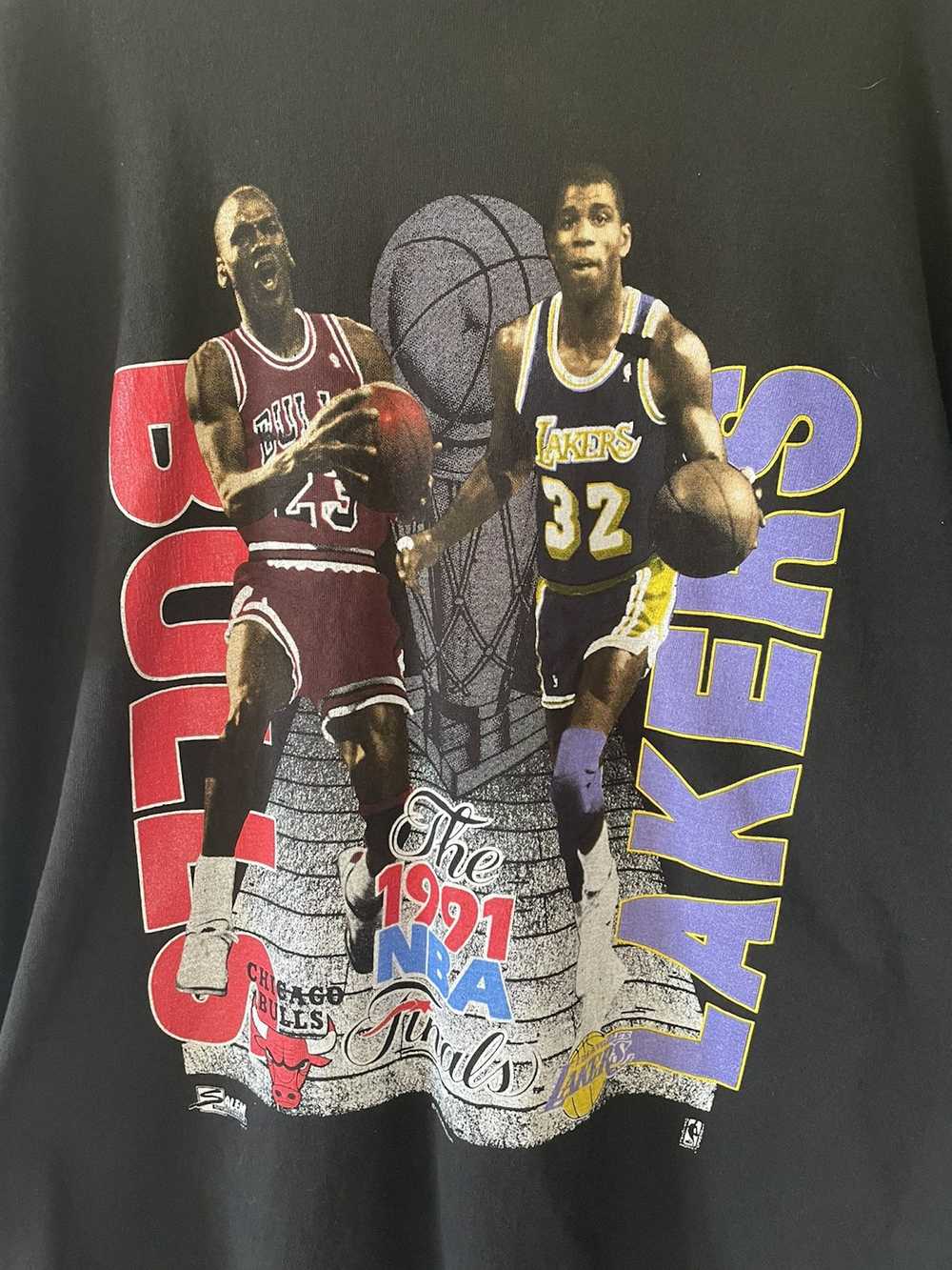 NBA × Streetwear × Vintage 1991 Bulls vs Lakers T… - image 2