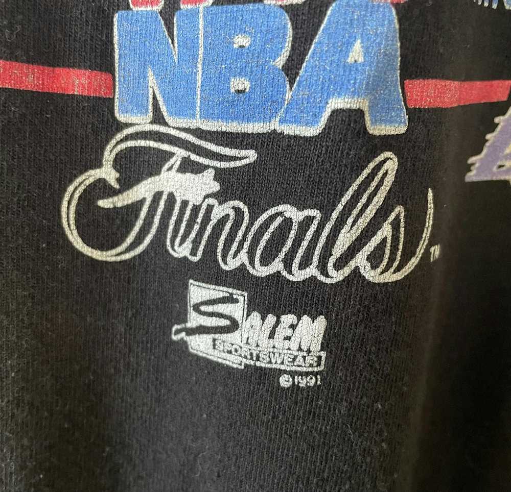 NBA × Streetwear × Vintage 1991 Bulls vs Lakers T… - image 4