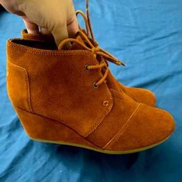 Tom’s Size 9 Ankle Booties Rust Color Like New - image 1