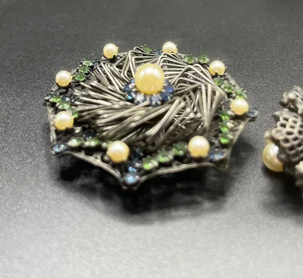 Hobe Japaned Brooch & Earrings - image 5