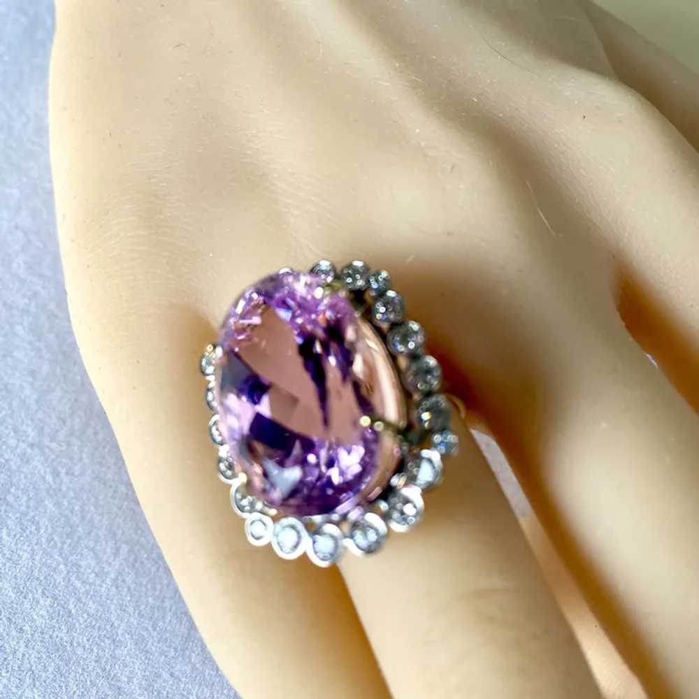 Kunzite 28.14 Diamond 1.60 Carat 18 Karat Gold 75… - image 8